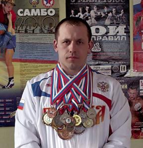«Спорт – это не война» – утверждает мастер спорта по универсальному бою и броевому самбо Сергей Бондаренко